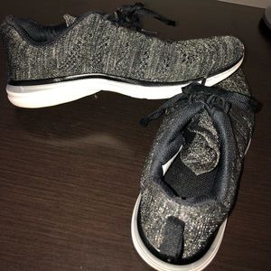 APL Techloom Pro Sneaker